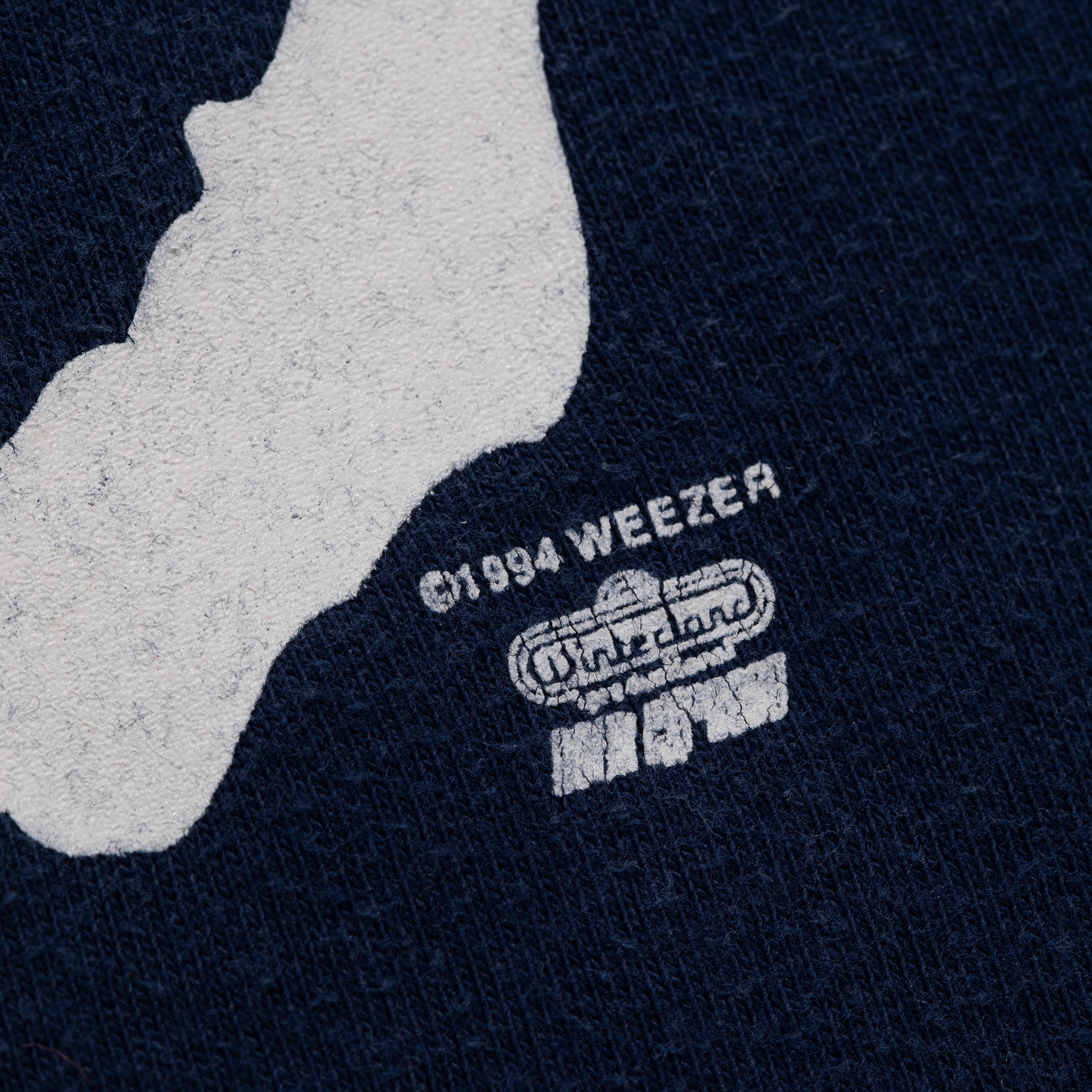 Vintage Weezer T-Shirt (X-Large) Copyright